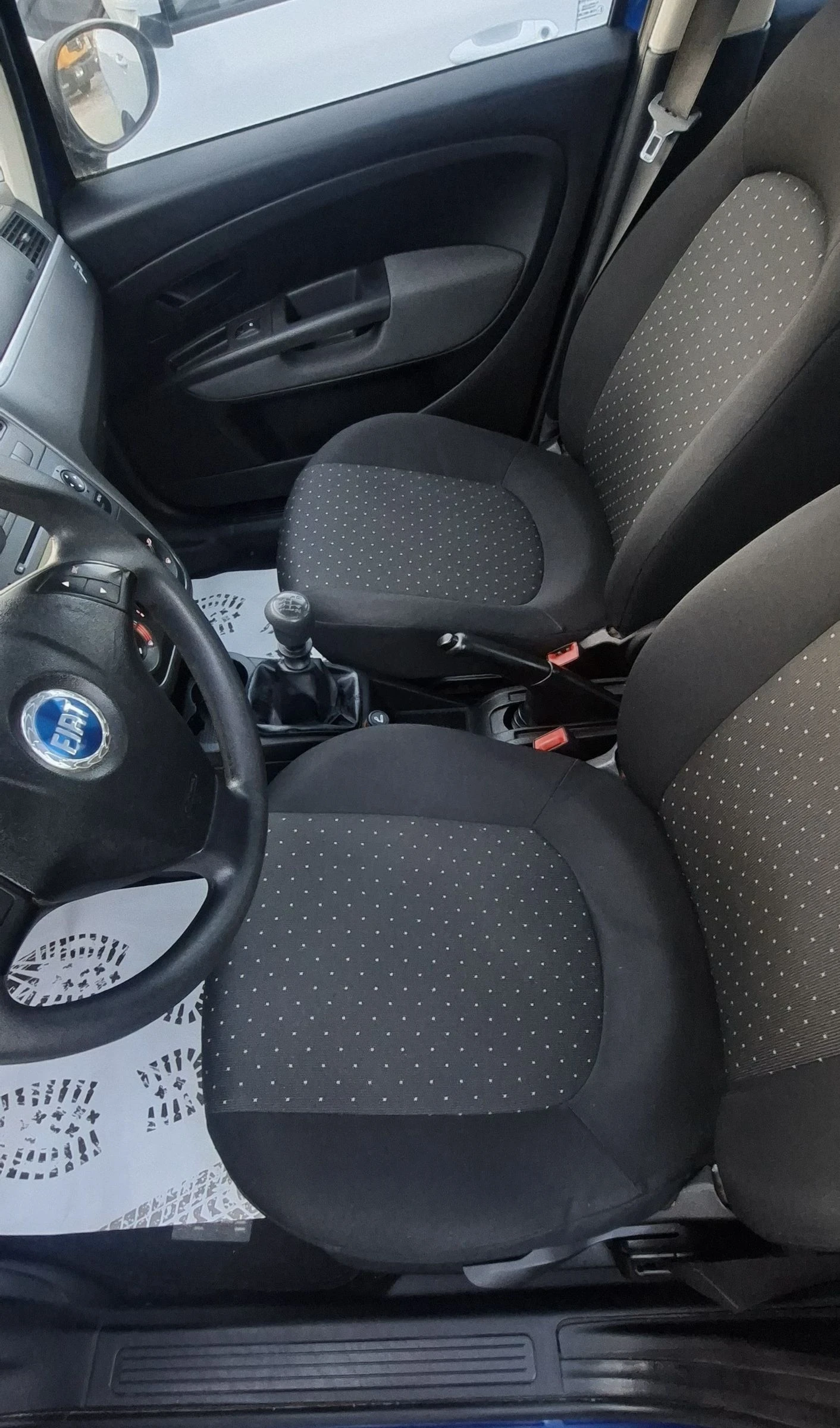 Fiat Punto 1.4i  80к.с., снимка 11 - Автомобили и джипове - 54746909