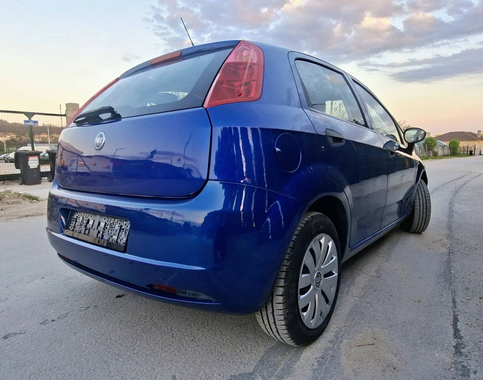 Fiat Punto 1.4i  80к.с., снимка 5 - Автомобили и джипове - 54746909