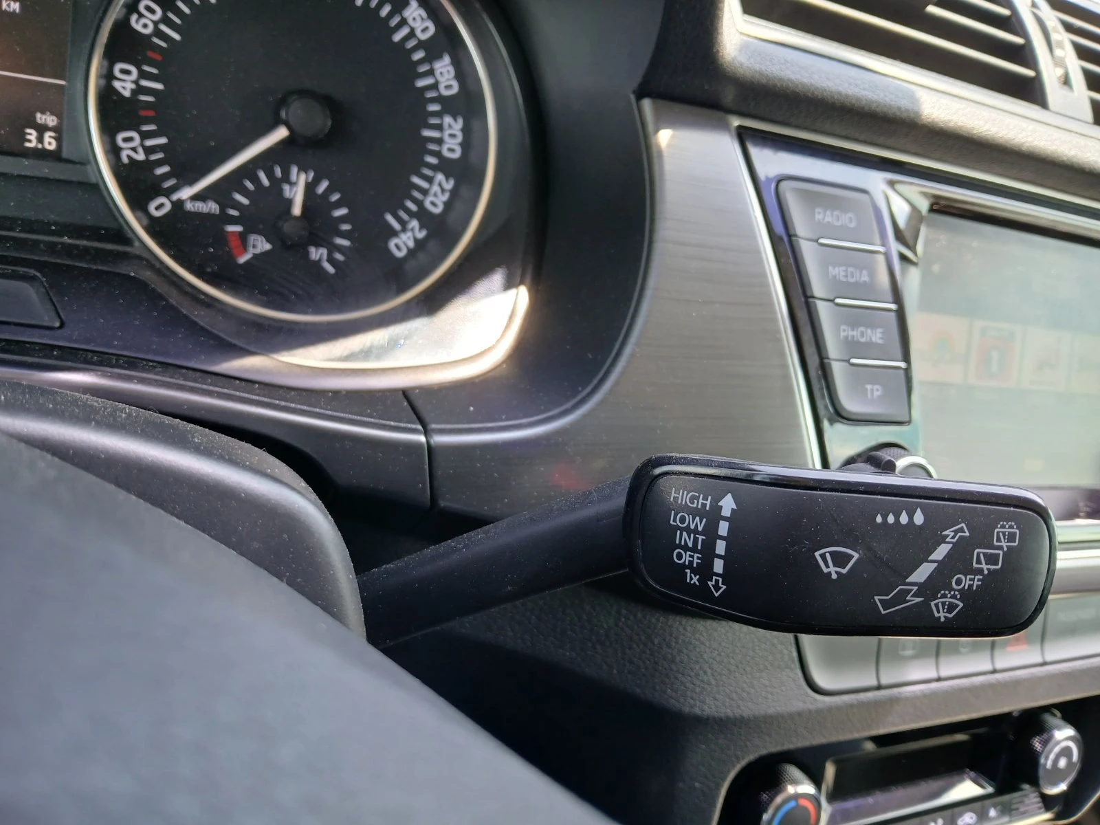 Skoda Fabia Turbo, снимка 10 - Автомобили и джипове - 54688080
