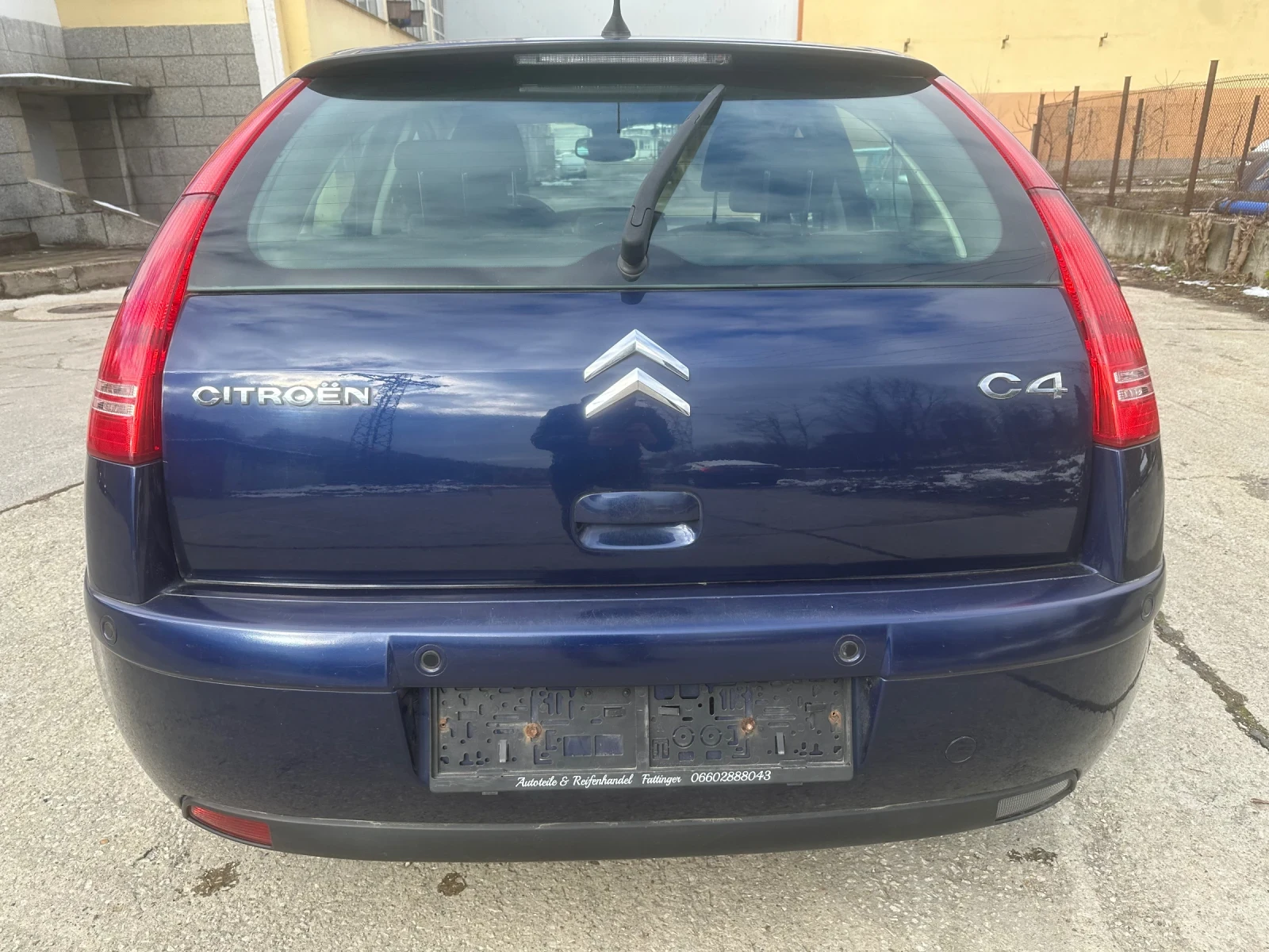 Citroen C4 1.6HDI 109k, снимка 3 - Автомобили и джипове - 55014602