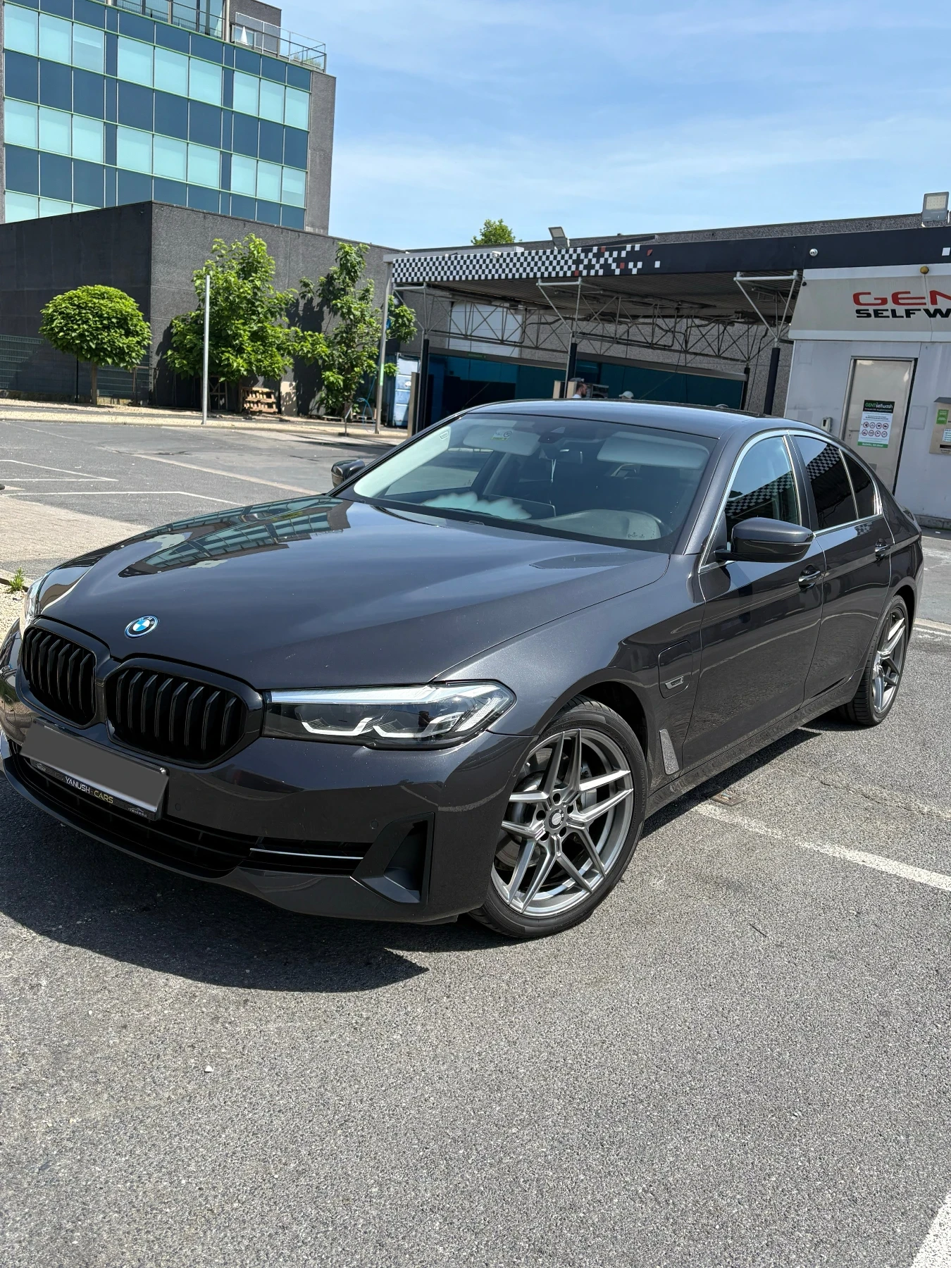 BMW 520