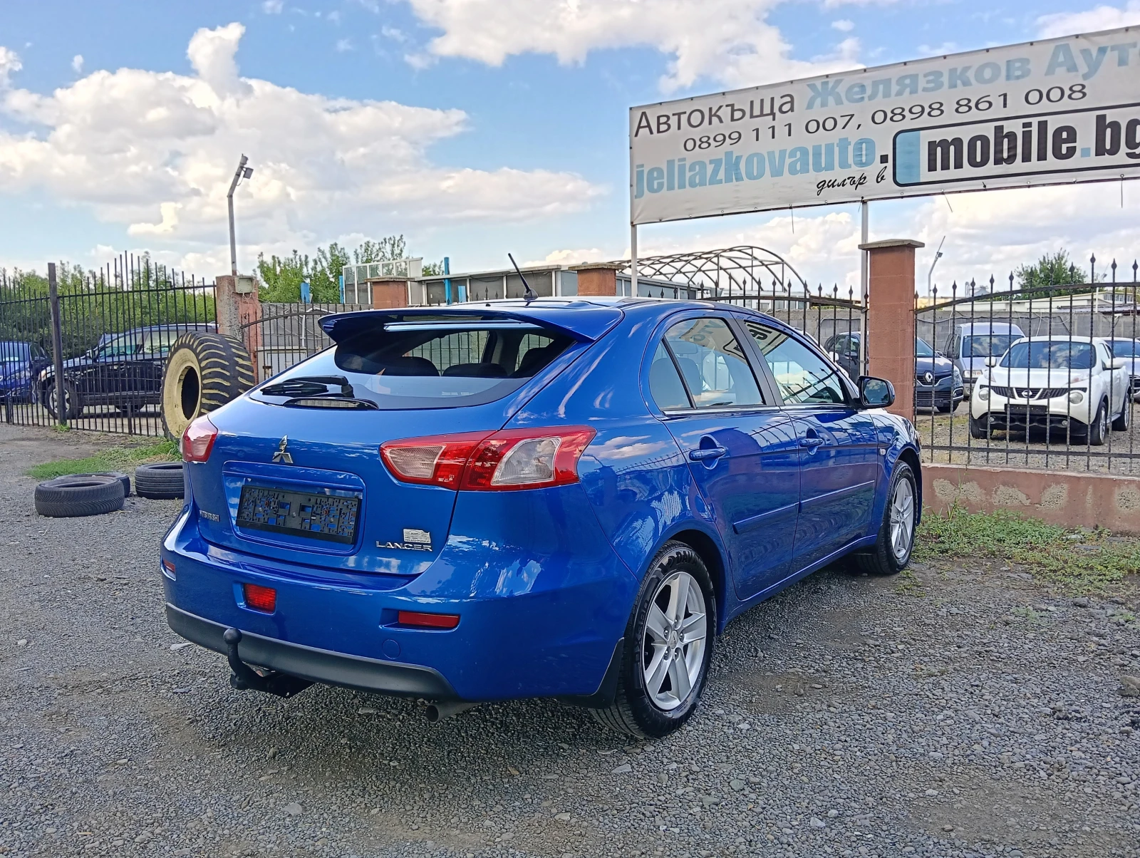 Mitsubishi Lancer 1.5i, снимка 4 - Автомобили и джипове - 55282845