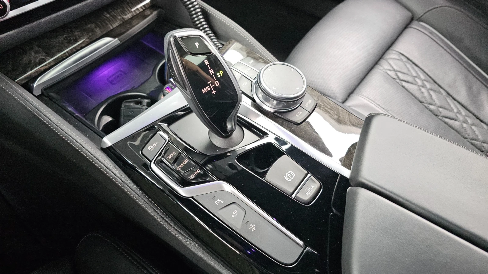 BMW 6 GT 630d xDrive M Sport | HUD | MEMORY | 360 , снимка 9 - Автомобили и джипове - 55460647