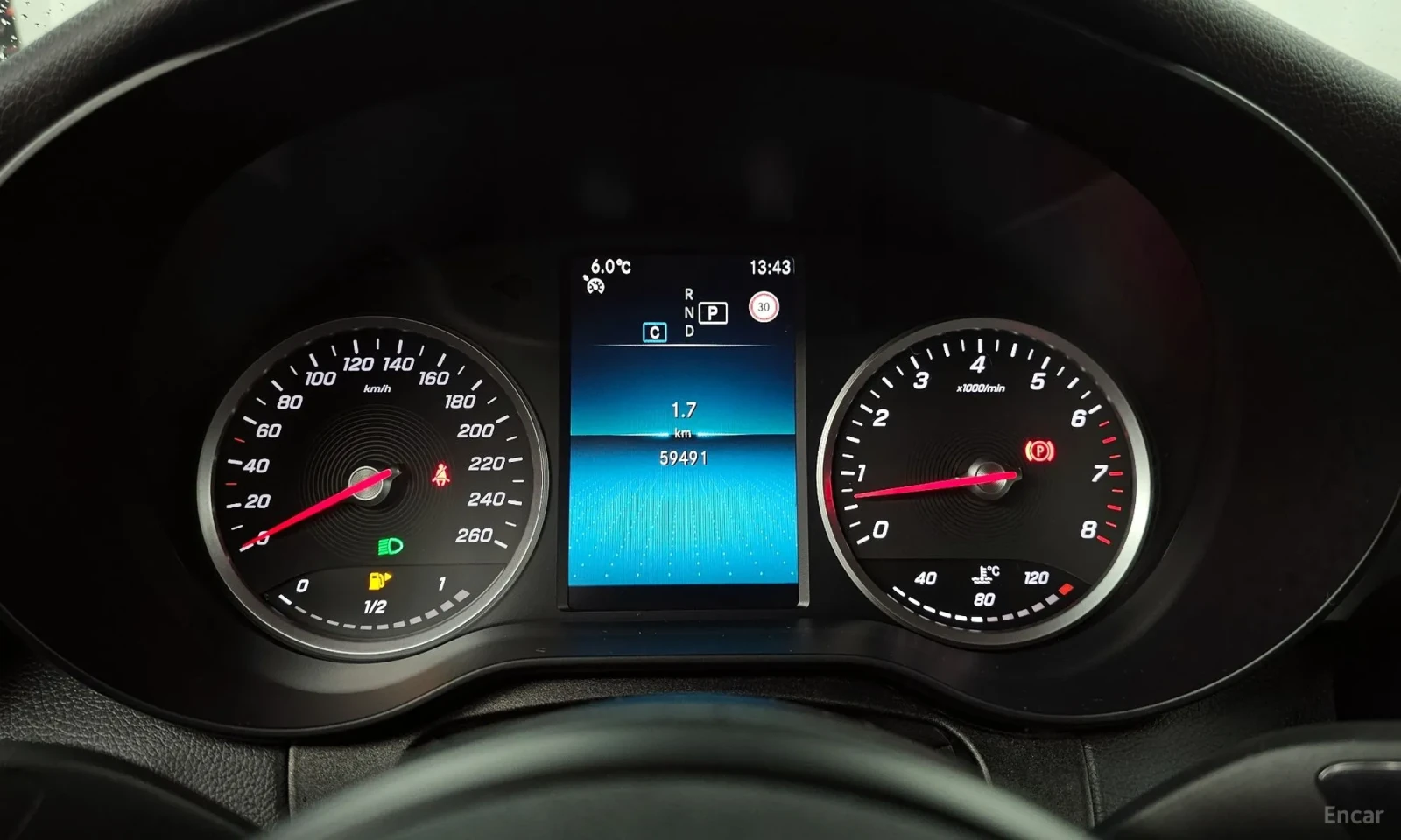 Mercedes-Benz C 200 Реални километри\Топ състояние\ Супер оферта, снимка 8 - Автомобили и джипове - 55574561