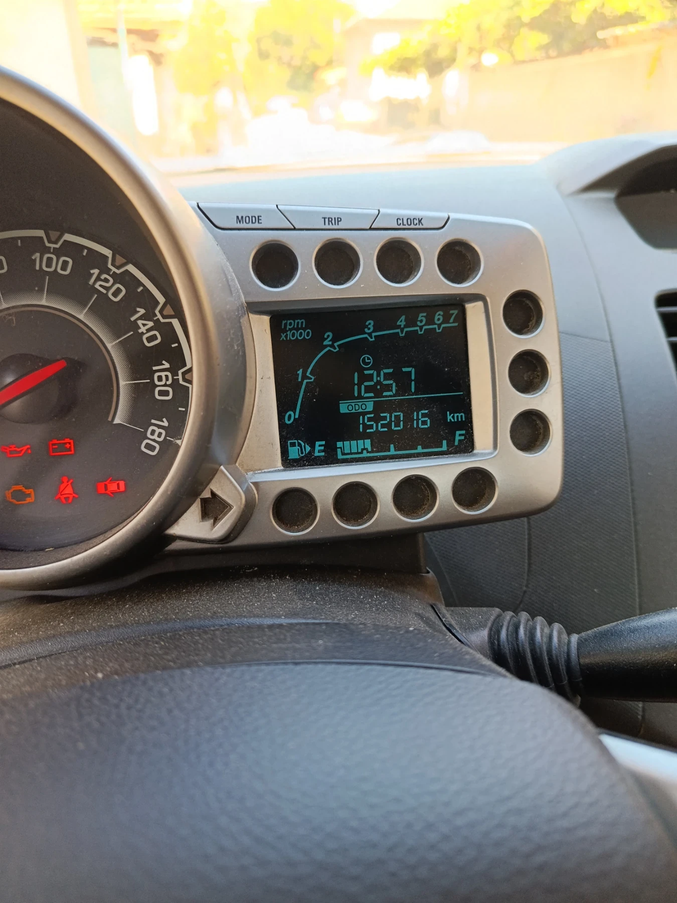 Chevrolet Spark, снимка 5 - Автомобили и джипове - 55804681