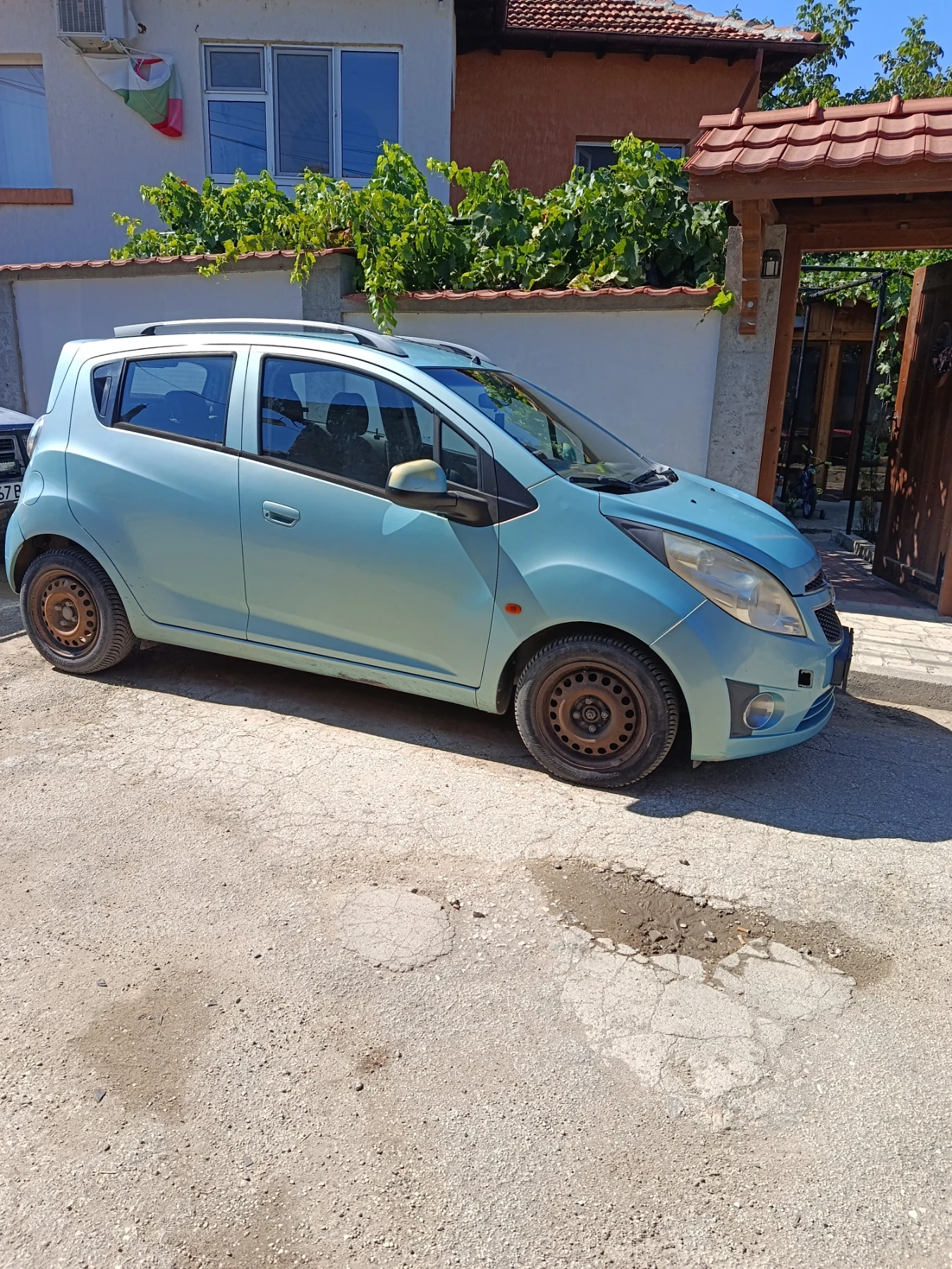 Chevrolet Spark, снимка 2 - Автомобили и джипове - 55804681