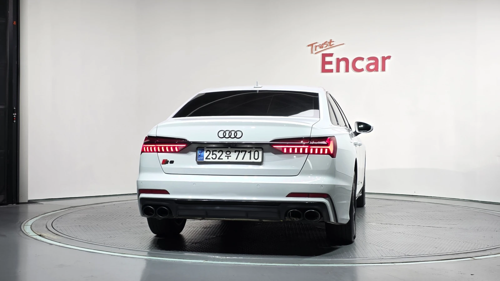 Audi A6 QUATTRO S-LINE * ЦЕНА ДО БГ* ТV ЕКРАНИ, снимка 4 - Автомобили и джипове - 56205791