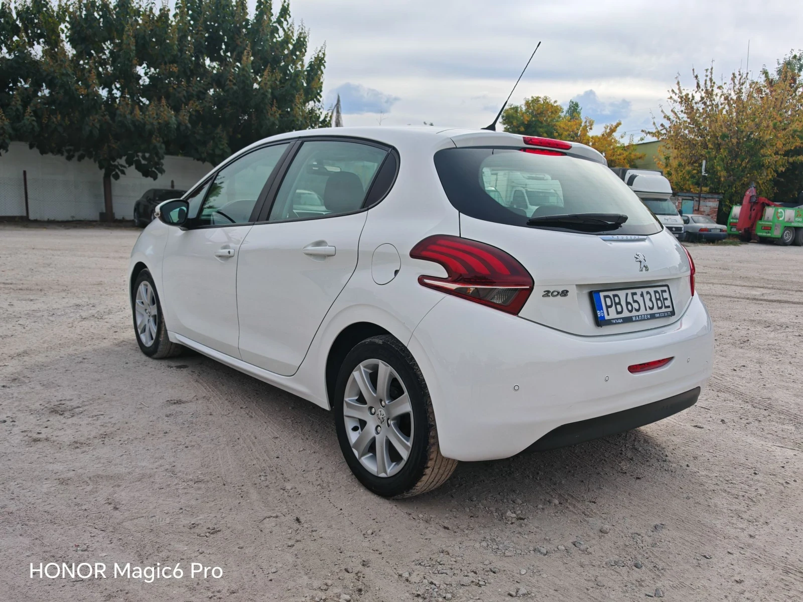 Peugeot 208 1.6 HDI, 75�.�., ����, ����-6�, 123600�.�. | Mobile.bg � ����������� 7