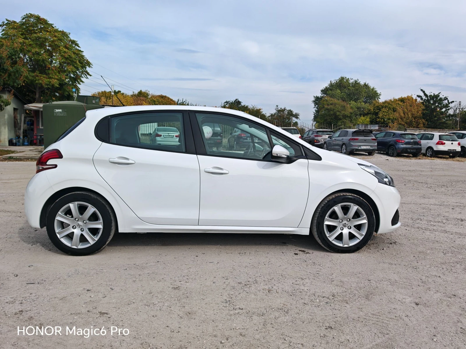 Peugeot 208 1.6 HDI, 75�.�., ����, ����-6�, 123600�.�. | Mobile.bg � ����������� 4