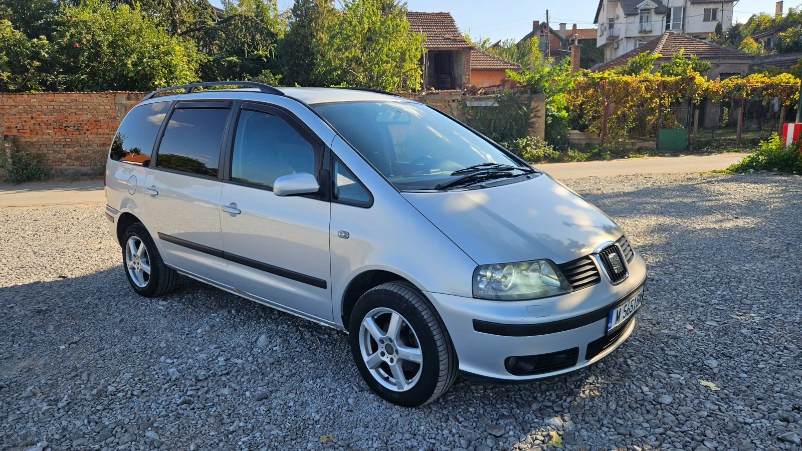 Seat Alhambra 1.9 TDI, снимка 2 - Автомобили и джипове - 56705048