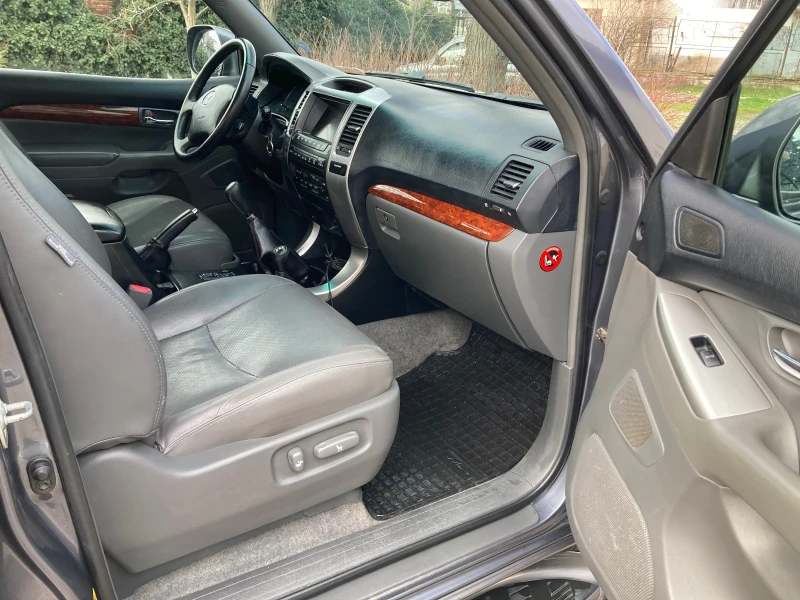 Toyota Land cruiser, снимка 6 - Автомобили и джипове - 53497067