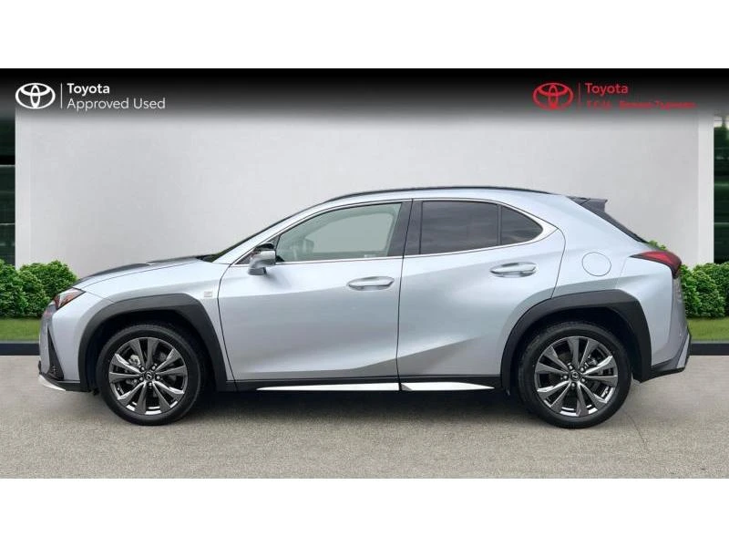 Lexus UX 250h F-Sport AWD - изображение 8