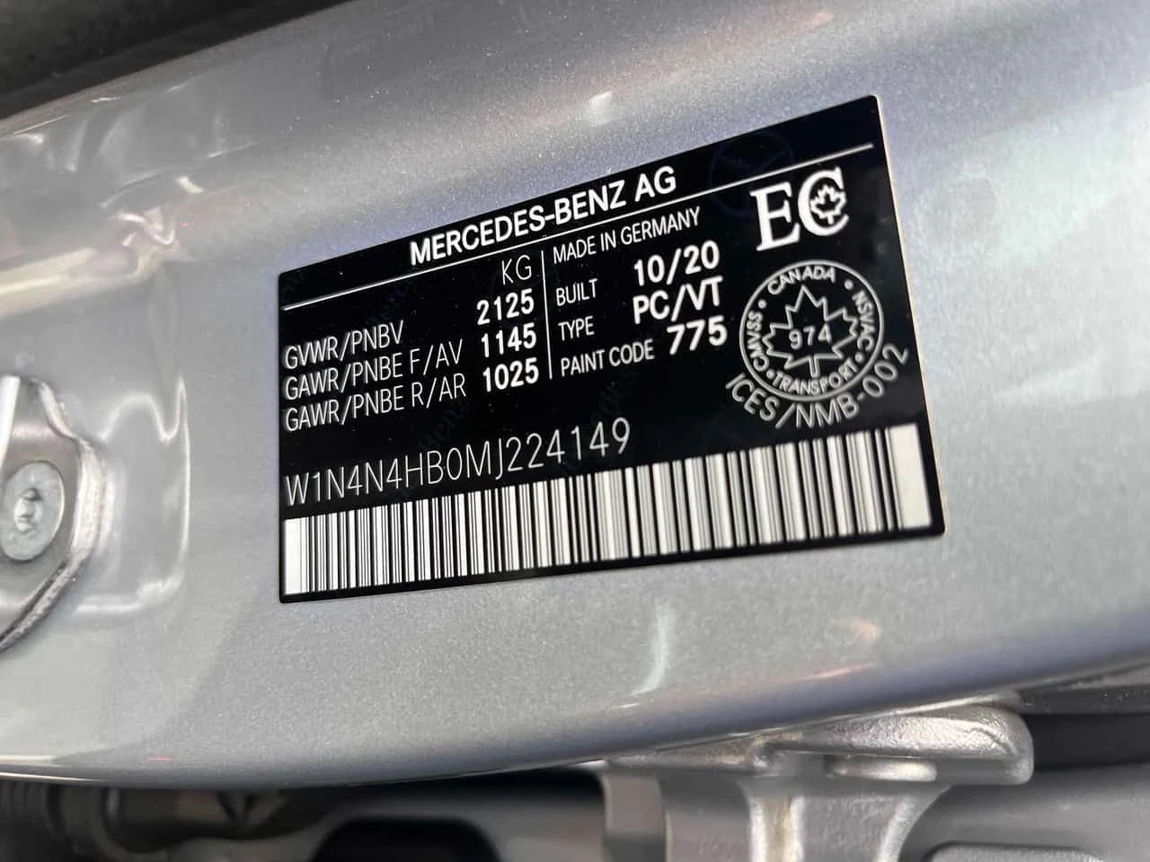 Mercedes-Benz GLA 250 4MATIC| DISTRONIC| AMBIENTNO| PANORAMA| , снимка 10 - Автомобили и джипове - 54821523
