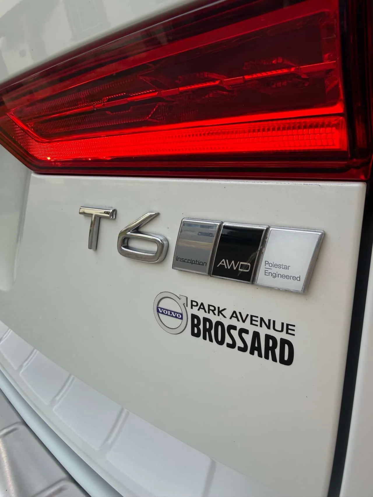 Volvo XC60 Inscription  CARFAX, снимка 12 - Автомобили и джипове - 55045780
