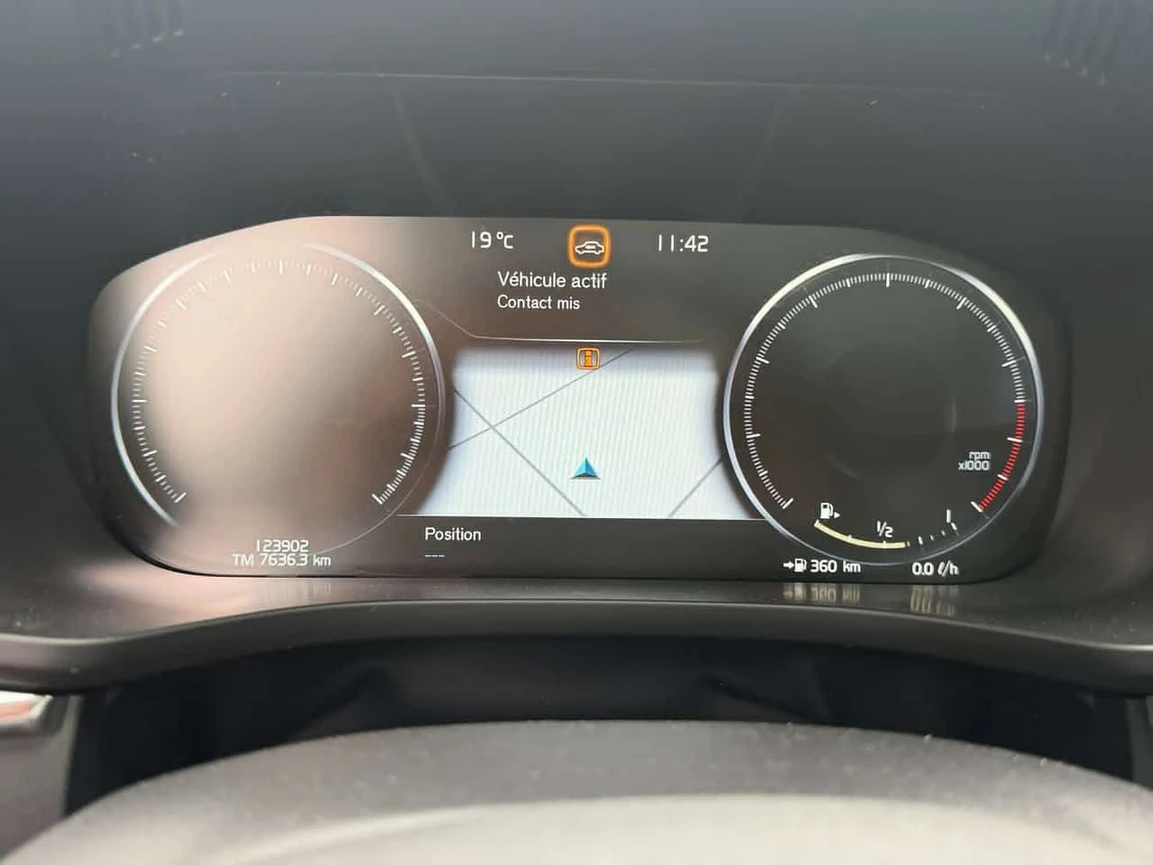 Volvo XC60 Inscription  CARFAX, снимка 8 - Автомобили и джипове - 55045780