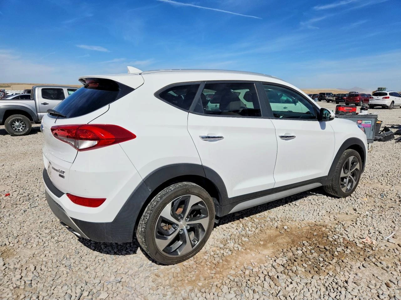 Hyundai Tucson 1.6l Limited, снимка 3 - Автомобили и джипове - 56025532