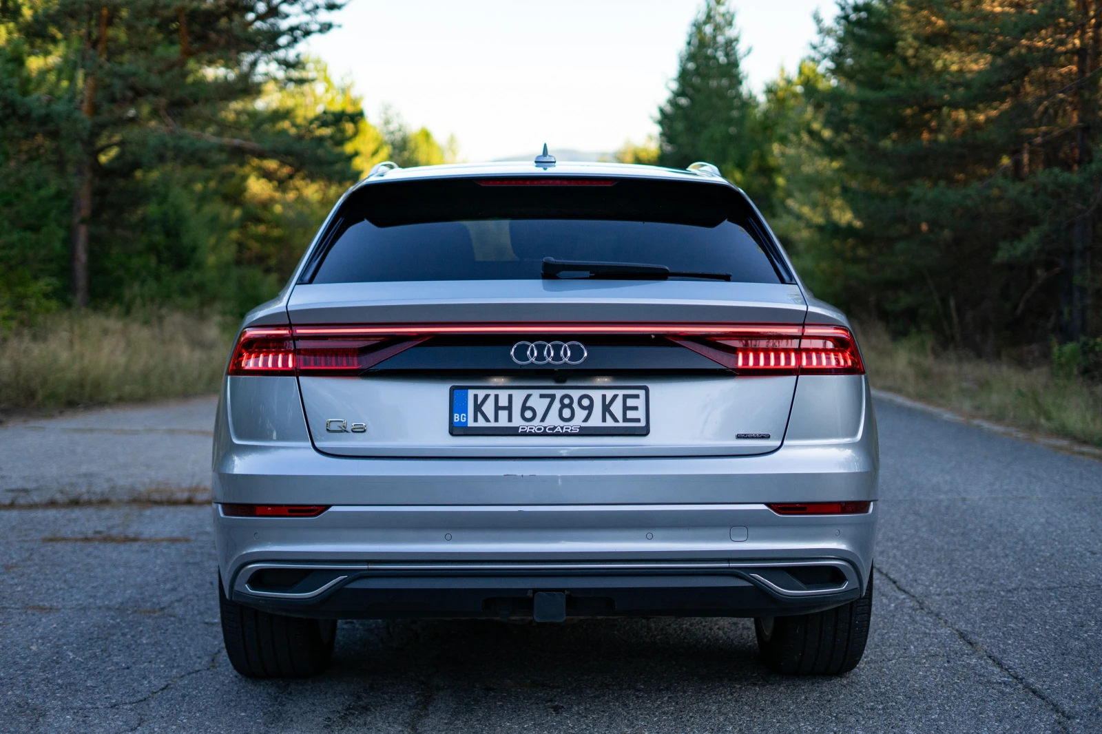 Audi Q8 55TFSI /S-LINE /QUATTRO/ PREMIUM PLUS МОЖЕ ЛИЗИНГ, снимка 2 - Автомобили и джипове - 56061753