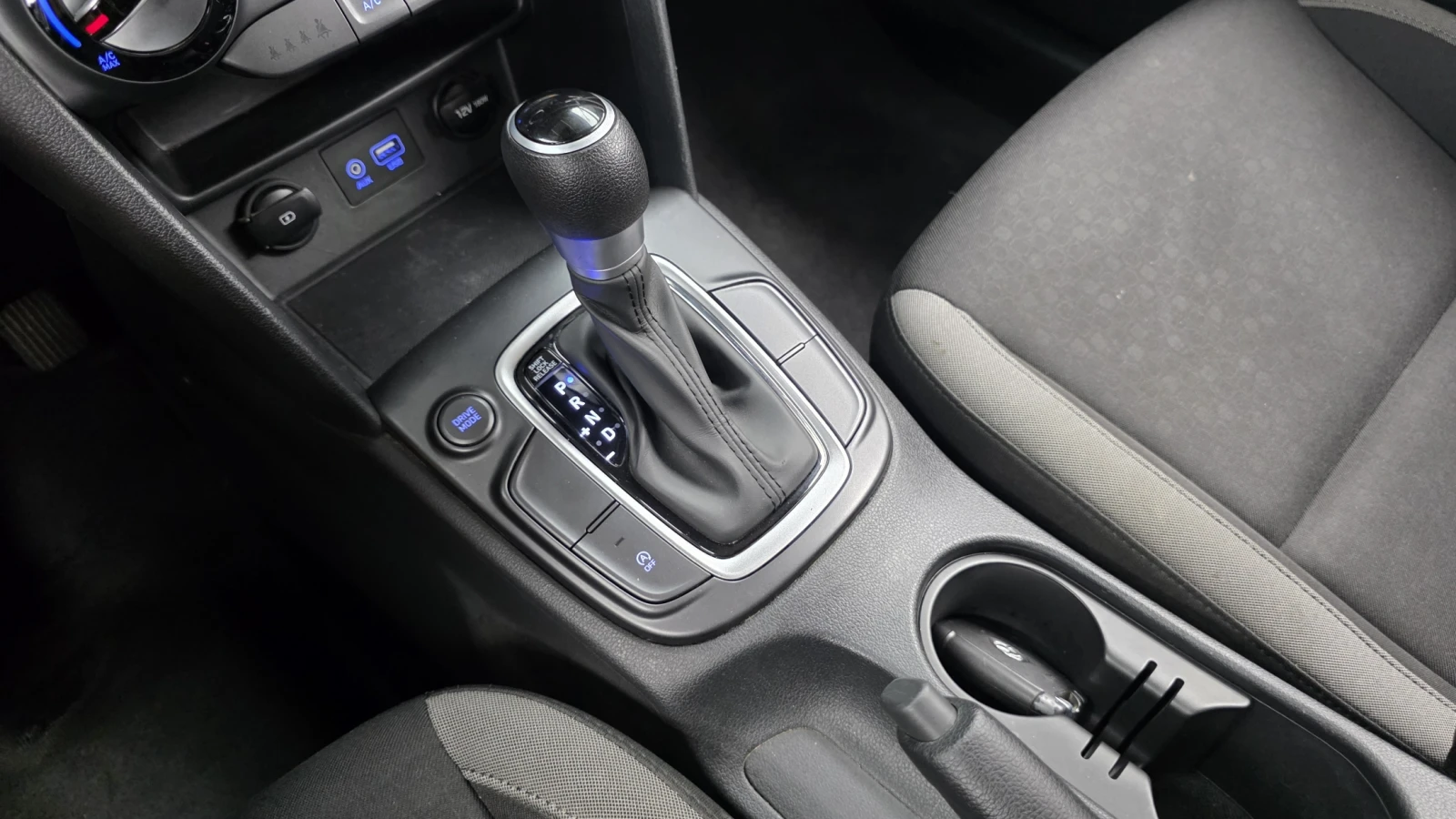 Hyundai Kona 1.6 Smart* КРАЙНА ЦЕНА, снимка 9 - Автомобили и джипове - 56133522