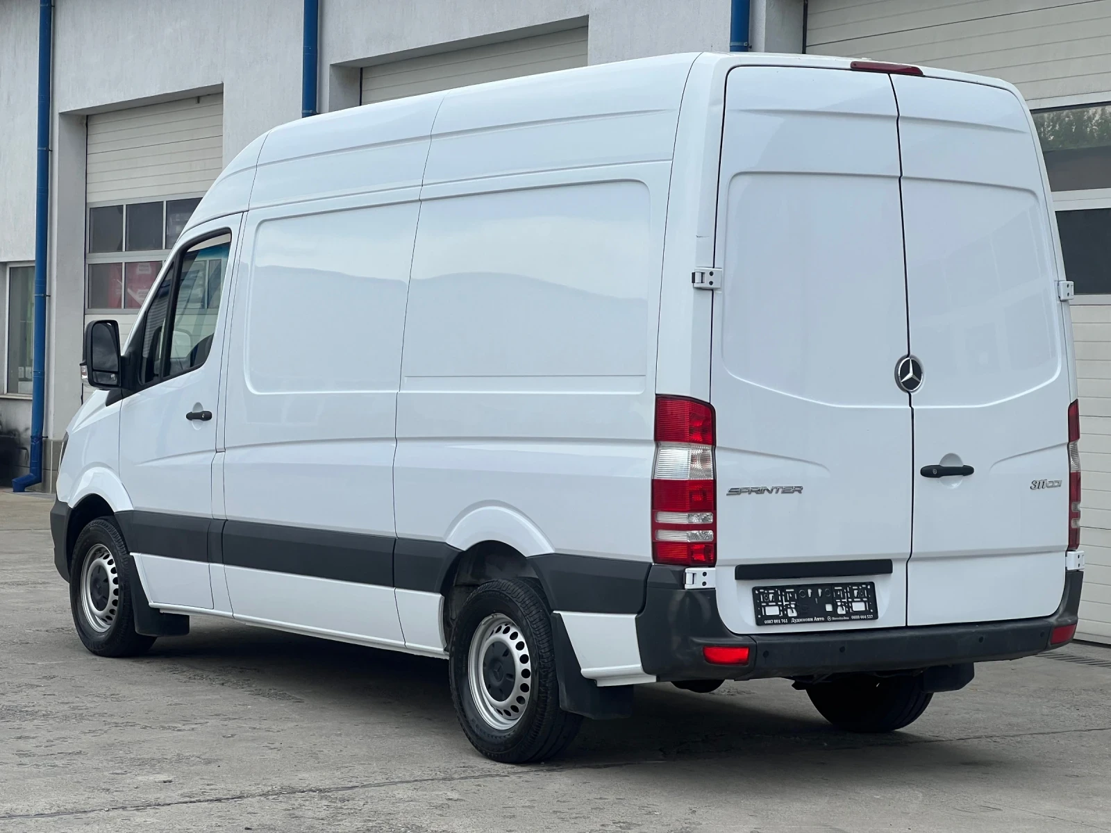 Mercedes-Benz Sprinter Средна база / Климатроник - изображение 6