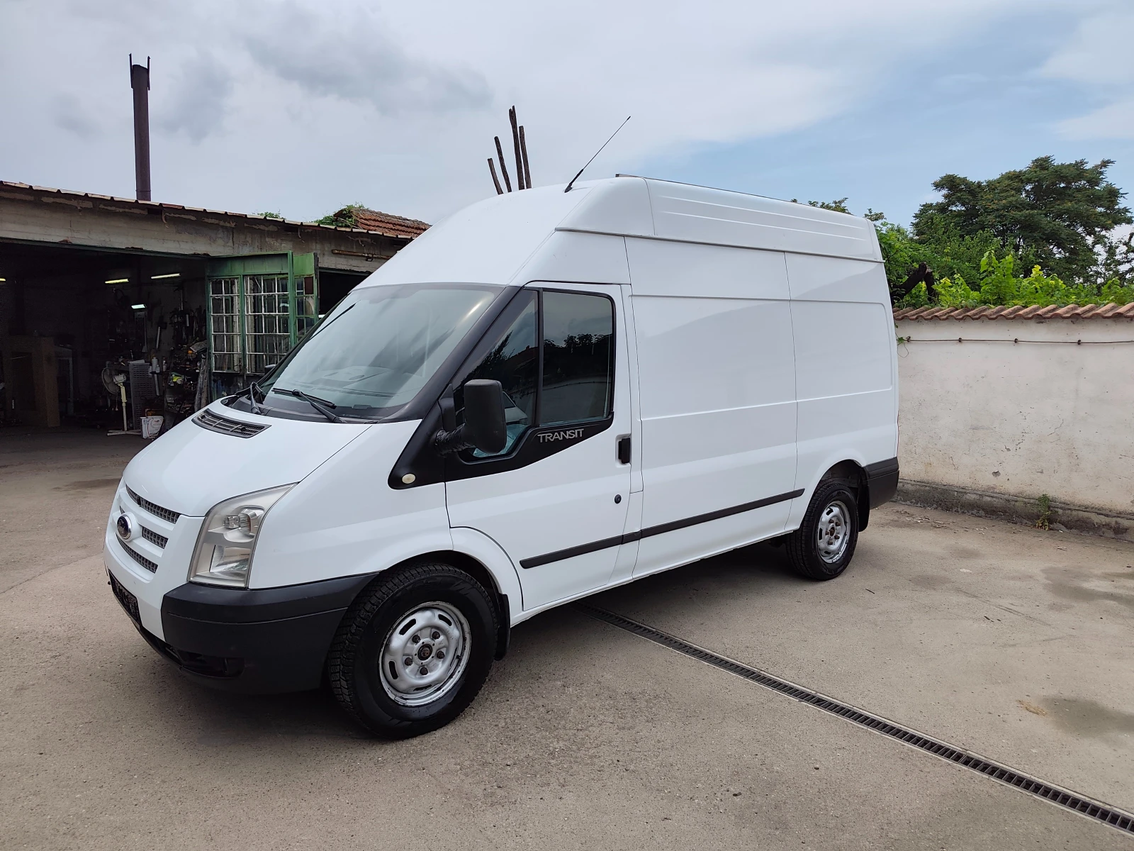Ford Transit 2.2 TDCI КЛИМАТИК
