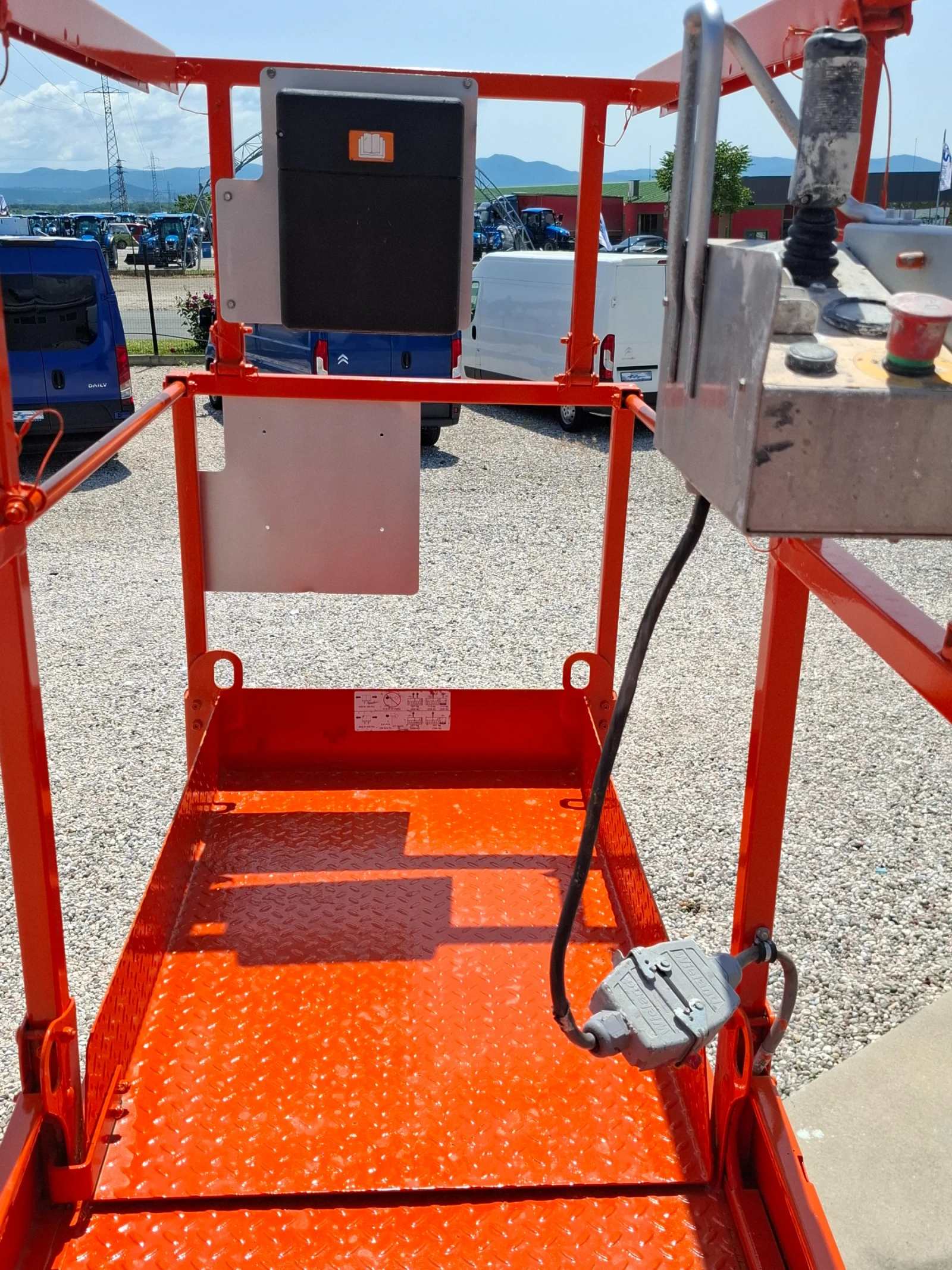 Автовишка Друга марка SkyJack HB600-24V - изображение 7