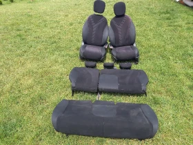 Седалки салон Ланчия Ипсилон 