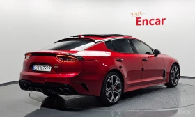 Kia Stinger 3.3* TURBO* GT* ОБДУХВАНЕ* ДИСТРОНИК* ХЕДЪП* 360КА, снимка 2