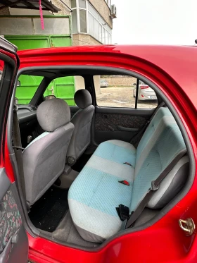 Nissan Micra 1000 Кубика / Бензин , снимка 10