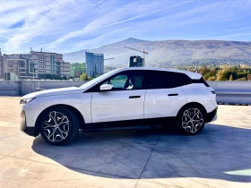BMW iX BMW iX xDrive40 Laserlight Harman Kardon Driving A - 41950 € / 82047.07 лв. - 36274887 2