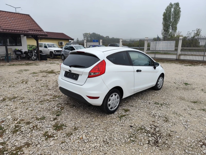 Ford Fiesta 1.4 дизел, снимка 5 - Автомобили и джипове - 47481315