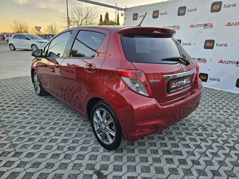 Toyota Yaris 1.3VVTI-99кс= ПАНОРАМА= КАМЕРА= KEYLESS= 6ck, снимка 5 - Автомобили и джипове - 48417495