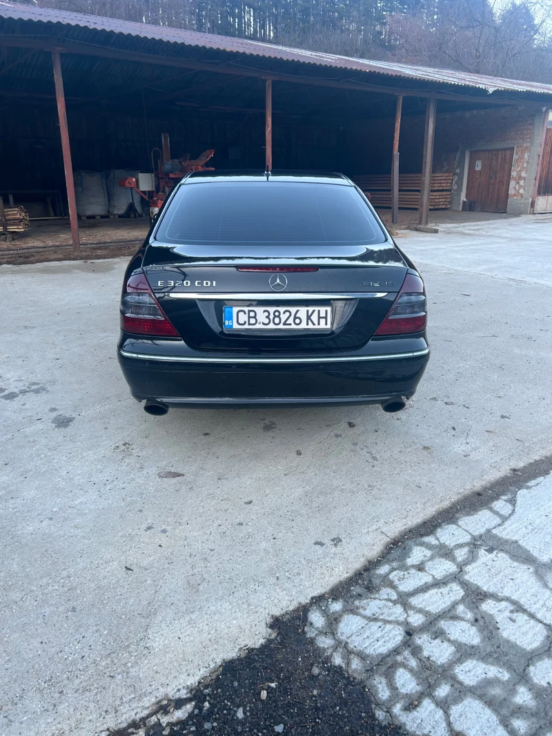 Mercedes-Benz E 320, снимка 4 - Автомобили и джипове - 48513044