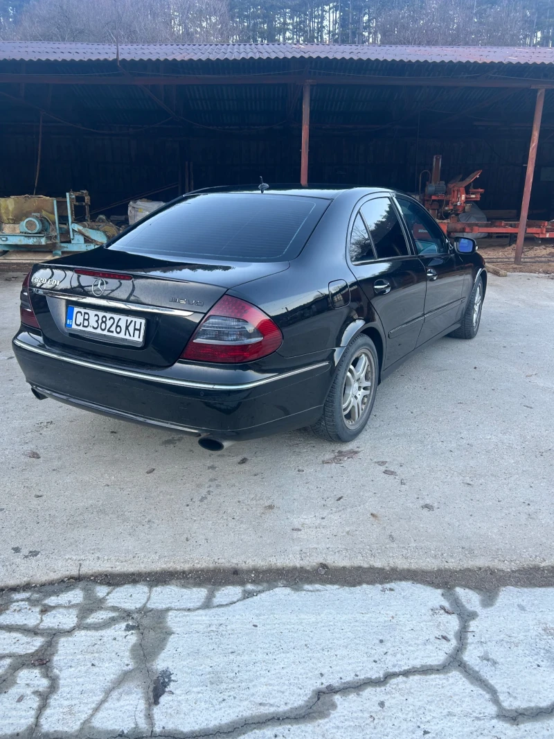 Mercedes-Benz E 320, снимка 3 - Автомобили и джипове - 48513044