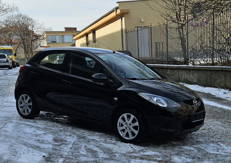 Mazda 2 1.3 бензин, снимка 3 - Автомобили и джипове - 49246558