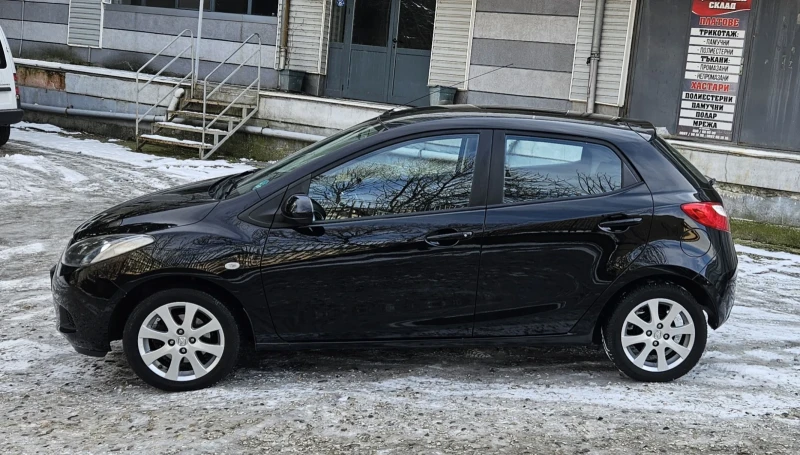 Mazda 2 1.3 бензин, снимка 5 - Автомобили и джипове - 49246558