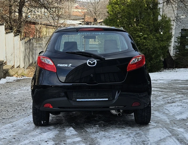 Mazda 2 1.3 бензин, снимка 7 - Автомобили и джипове - 49246558