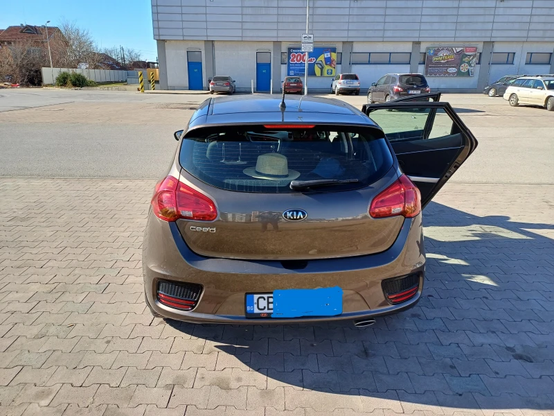 Kia Ceed, снимка 4 - Автомобили и джипове - 49379941