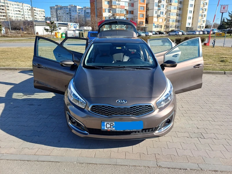 Kia Ceed, снимка 1 - Автомобили и джипове - 49379941