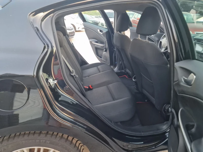 Alfa Romeo Giulietta 1.4TI 120ps -10%, снимка 14 - Автомобили и джипове - 50786967