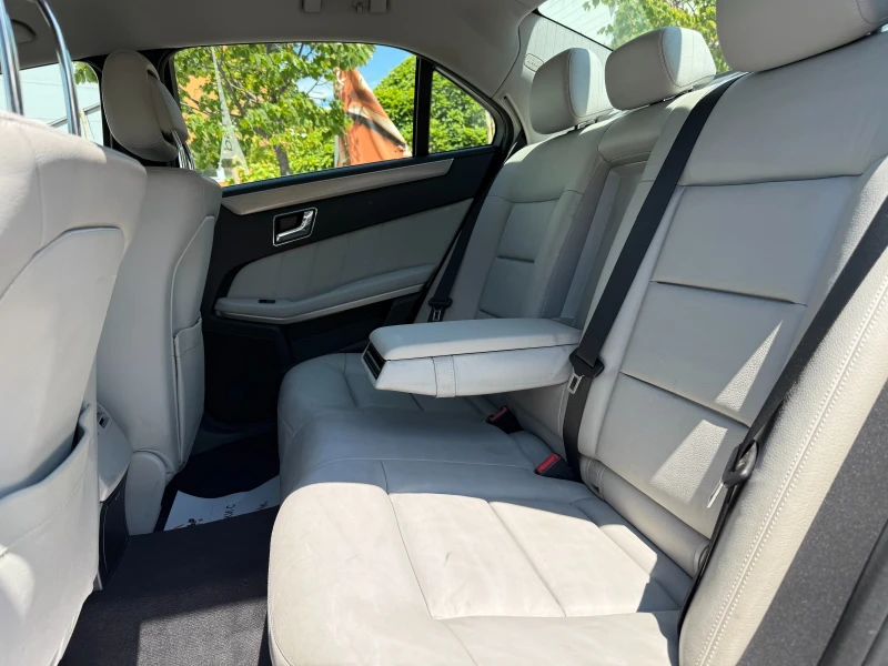 Mercedes-Benz E 350 3.0d 231 к.с./ Реални км , снимка 9 - Автомобили и джипове - 51202811