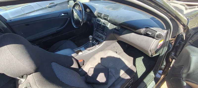 Mercedes-Benz C 220 2.2CDI FACELIFT , снимка 4 - Автомобили и джипове - 51772810