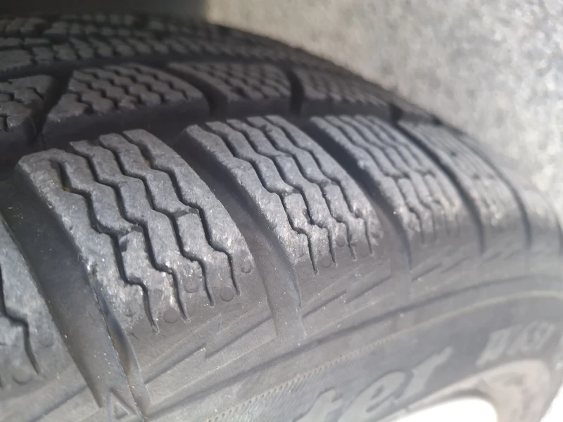 Toyota Avensis D4D, снимка 8 - Автомобили и джипове - 52654977