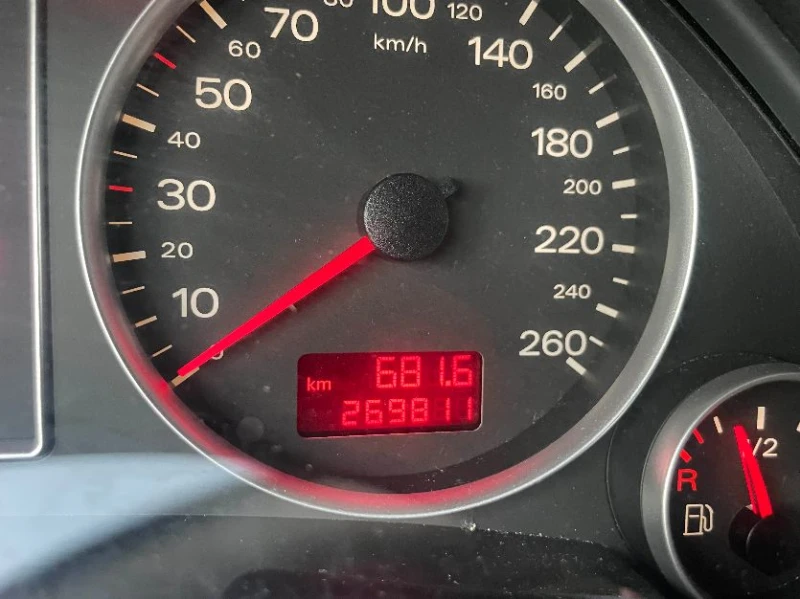 Audi A4 1.9TDI, снимка 11 - Автомобили и джипове - 52807274