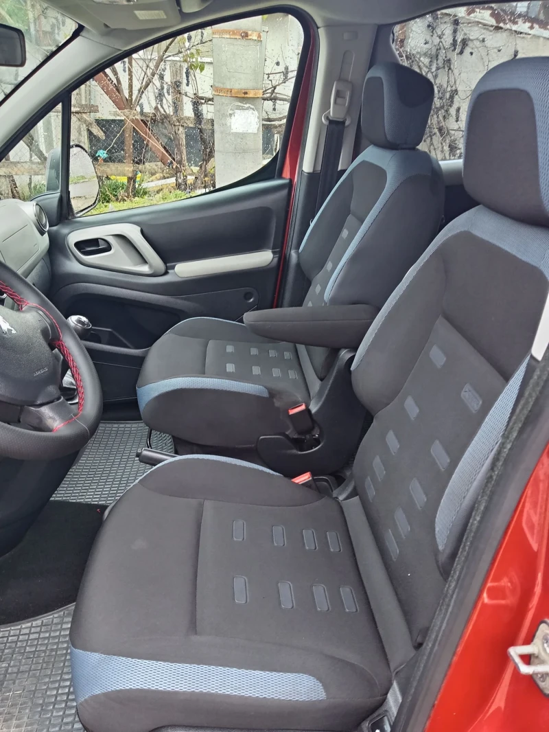 Peugeot Partner 1.6-90ks-2012г , снимка 7 - Автомобили и джипове - 52867263