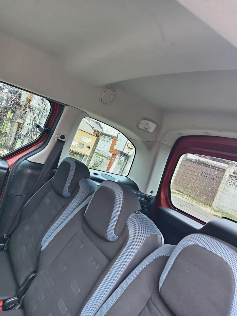 Peugeot Partner 1.6-90ks-2012г , снимка 9 - Автомобили и джипове - 52867263