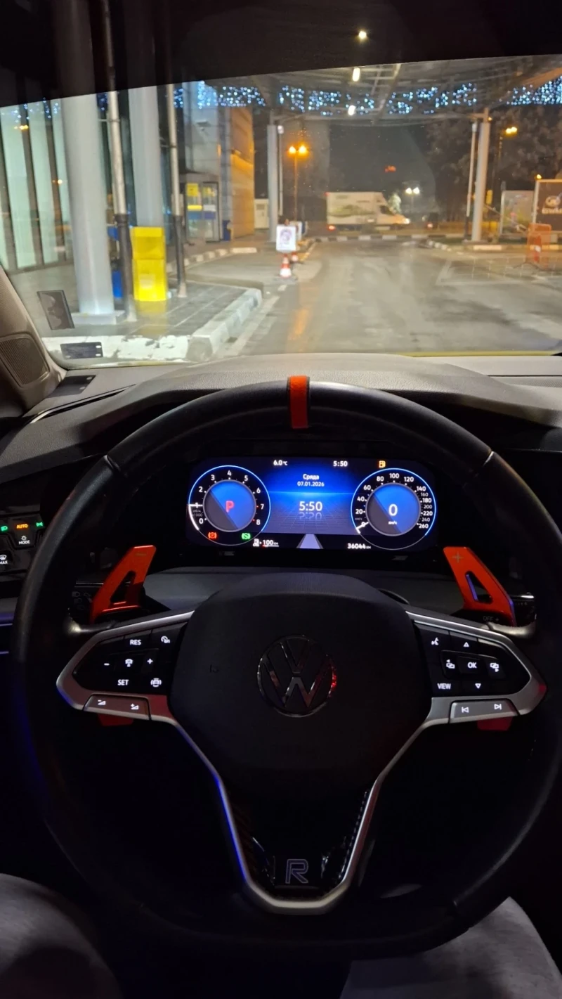 VW Golf 1.5 фабричен метан такси, снимка 13 - Автомобили и джипове - 52937338