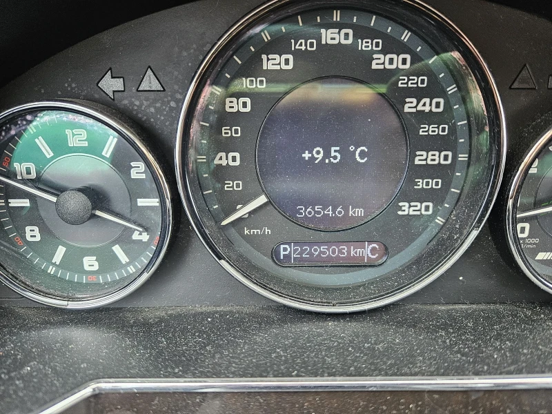 Mercedes-Benz CLS 63 AMG, снимка 13 - Автомобили и джипове - 53562625