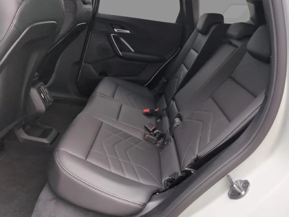 BMW iX1 eDrive20 = M-Sport =  | Mobile.bg   9