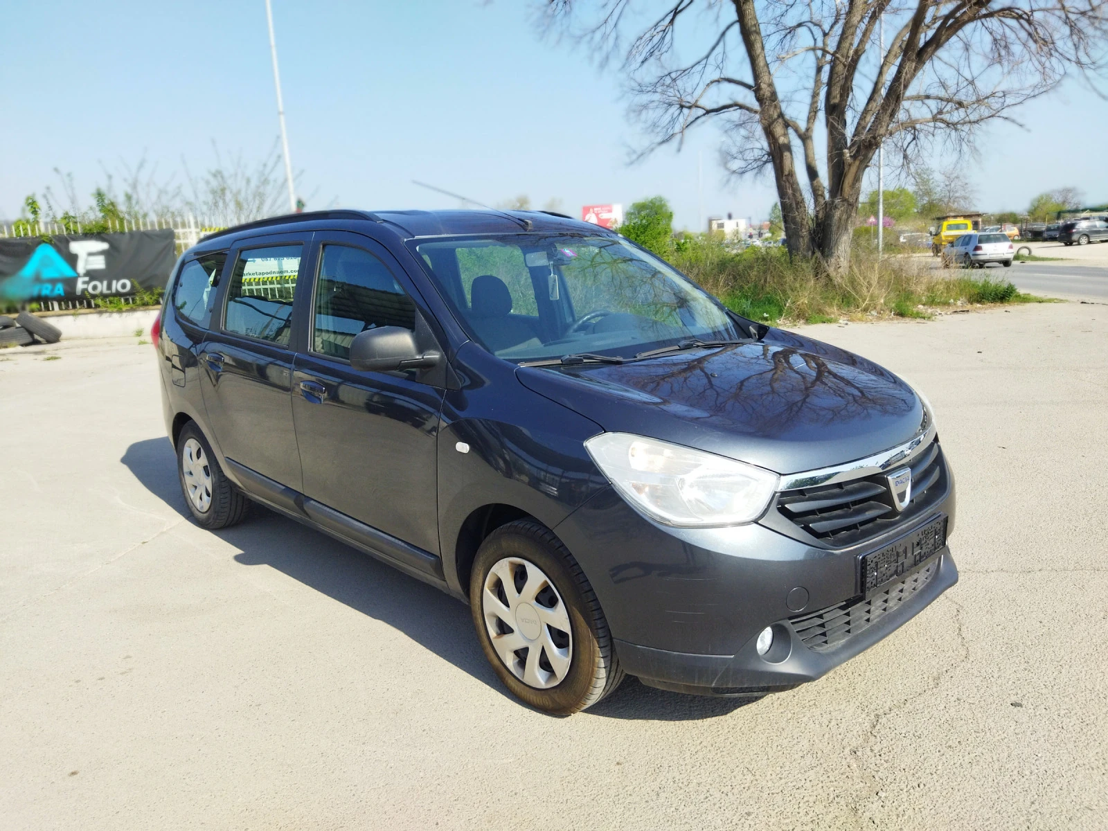 Dacia Lodgy 1.2i Швейцария - [1] 