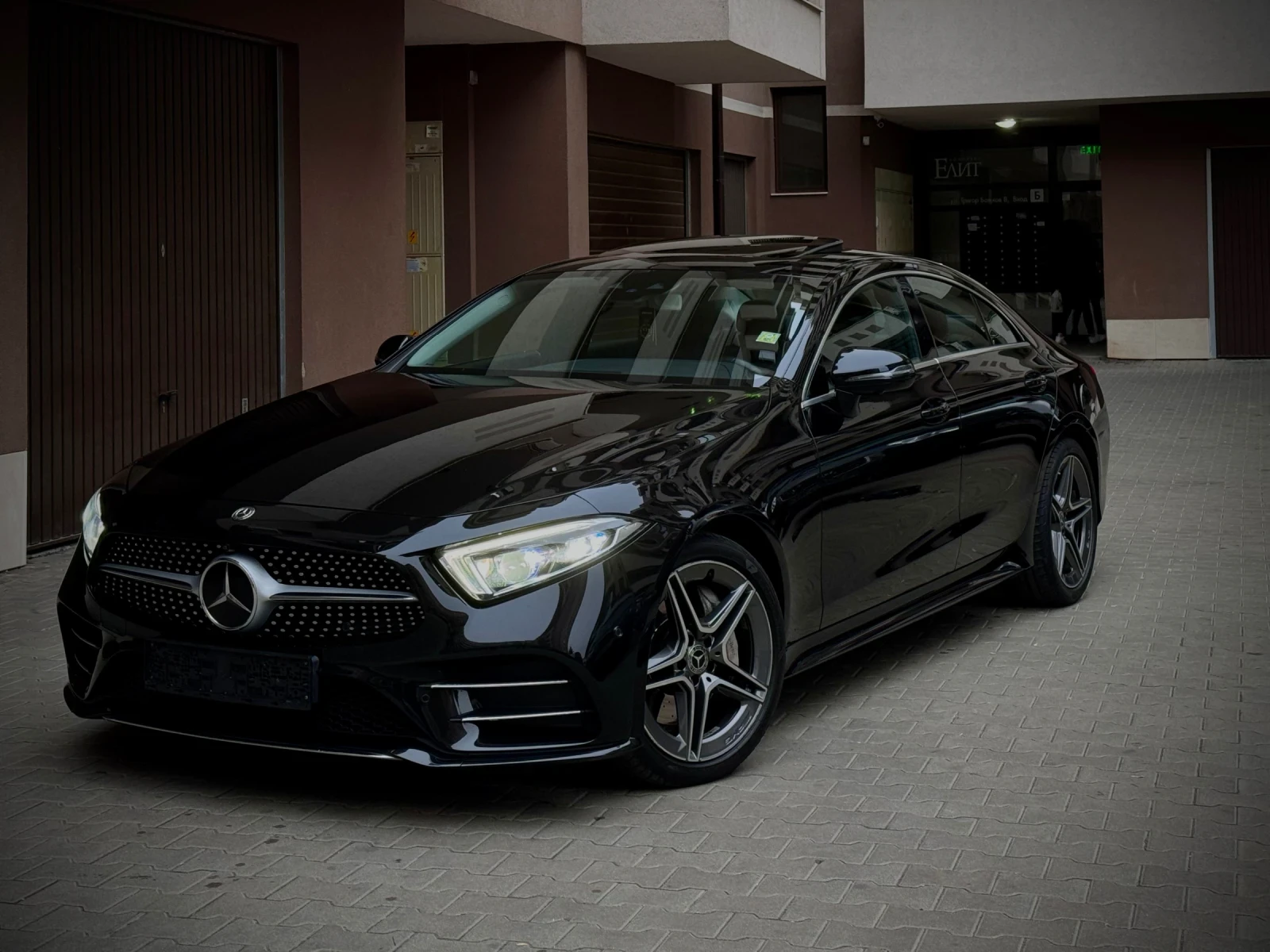 Mercedes-Benz CLS 450 4Matic AMG Line хибрид-бензин - изображение 2